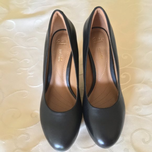 Clarks Brier Dolly - Black leather pumps NWOT 9M - Picture 2 of 8